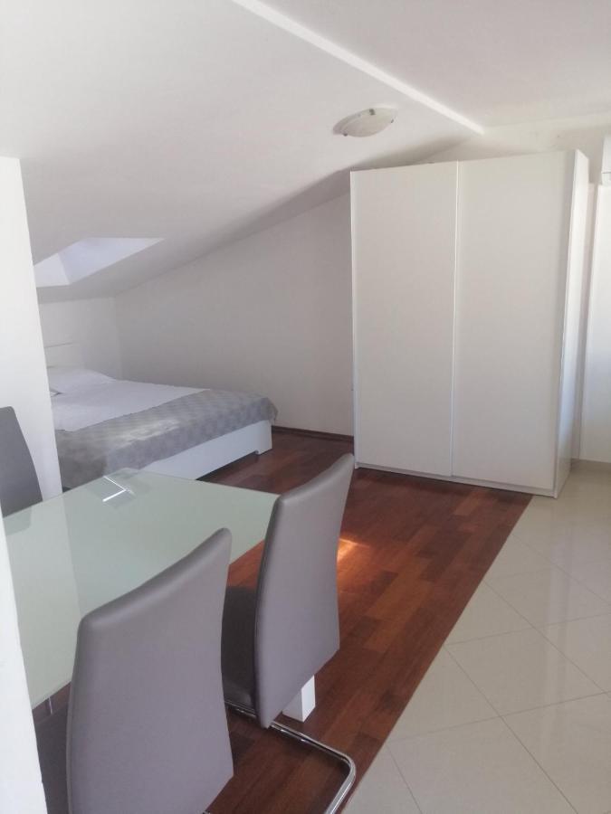 Zarok Apartment *